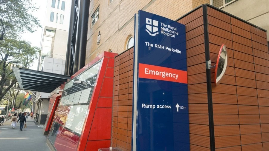 walkway-and-sign-outside-the-rmh-emergency-department.jpg